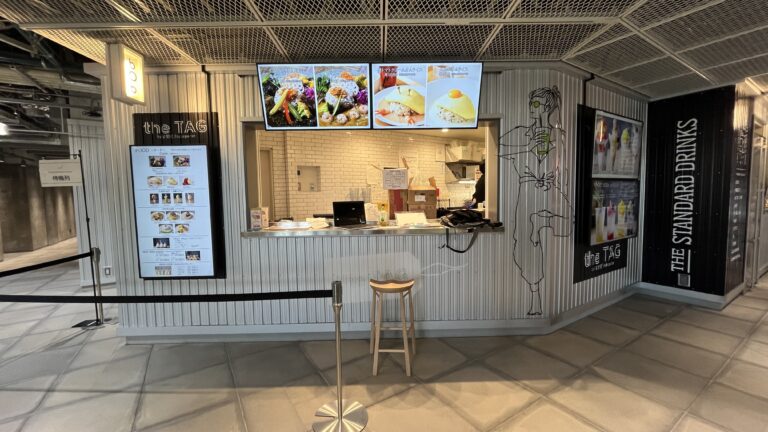 原宿ハラカド「theTAG」にサイネージ5台を納品！Googleドライブ管理の店舗活用術