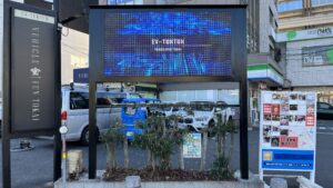 【施工事例】三河安城駅近くの新家ビルに屋外LEDビジョンを新設！抜群の立地を活かす広告運用